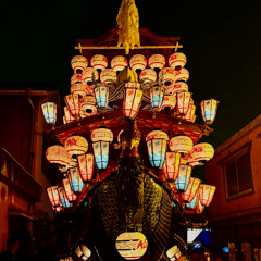 Matsuri crowds and ohayashi