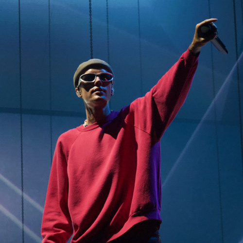 Justin Bieber - Habitual (Live)