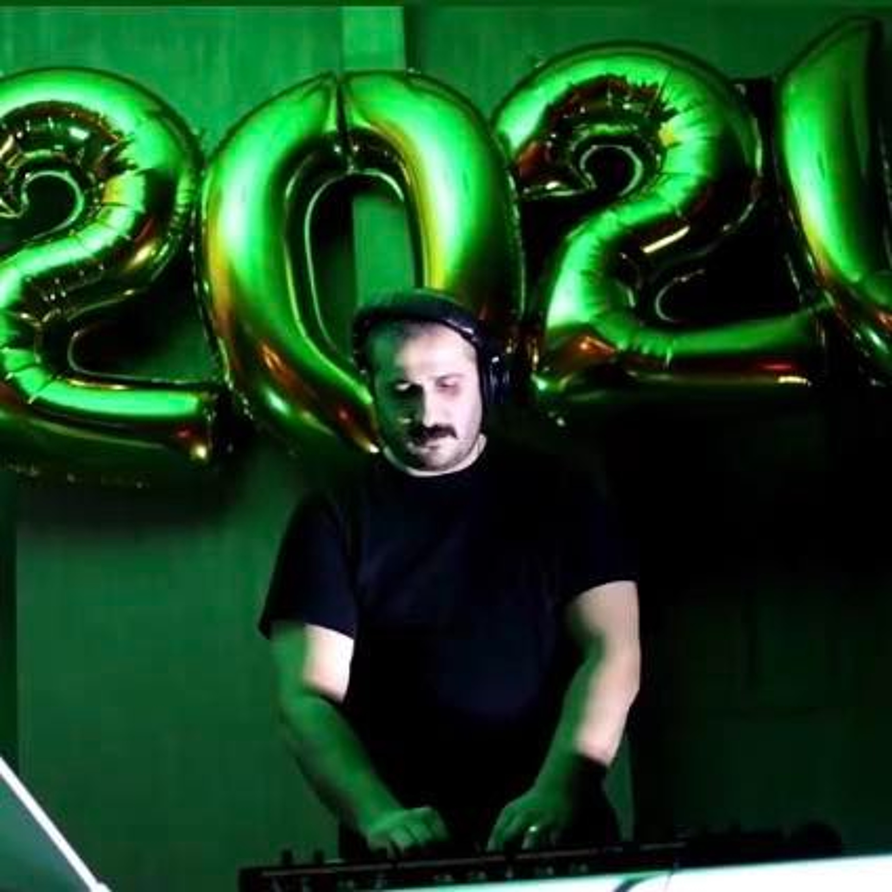 Eray Yildiz - Progressive Night Episode 071 - Loops Radio Progressive