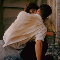 ‎⁨الحزن في صوتك أزعج ساكني