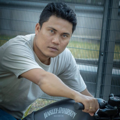 မျက်ရည်လွယ်သော ချစ်လူမိုက် - ငွေစိုး