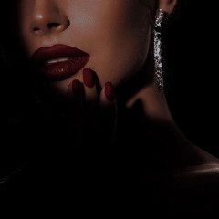 𝐏𝐑𝐄𝐓𝐓𝐘 𝐁𝐈𝐓𝐂𝐇𝐄𝐒 𝐈𝐍 𝐓𝐇𝐄 𝐓𝐑𝐀𝐏