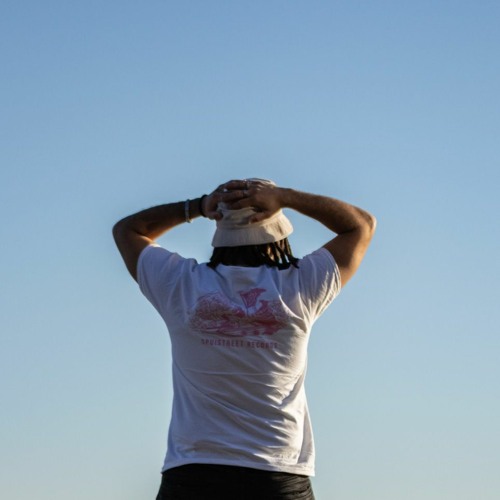 JS001 - When she walks by