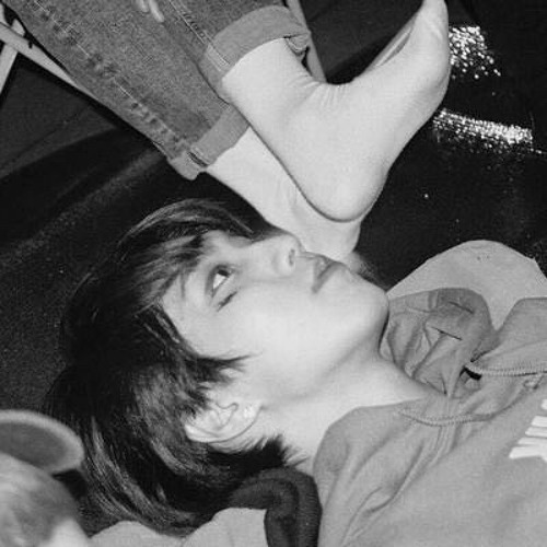 بقالي كتير بنادي عليك⁩