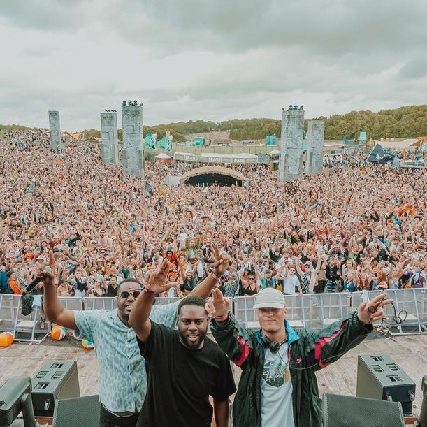 MPH ft. Cammie Robinson – Run It [DEADBEATS]