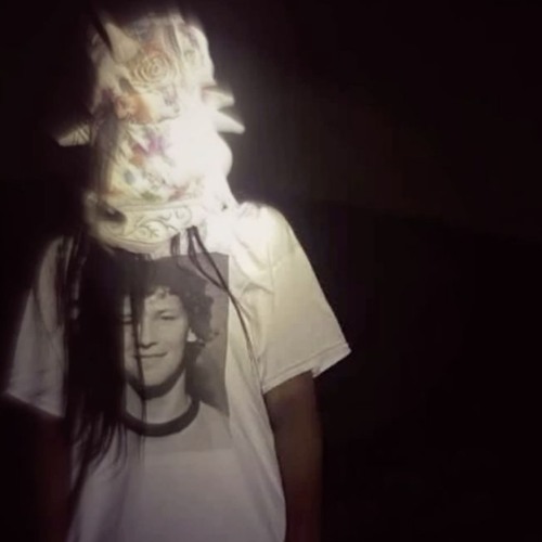 ladé - back n return