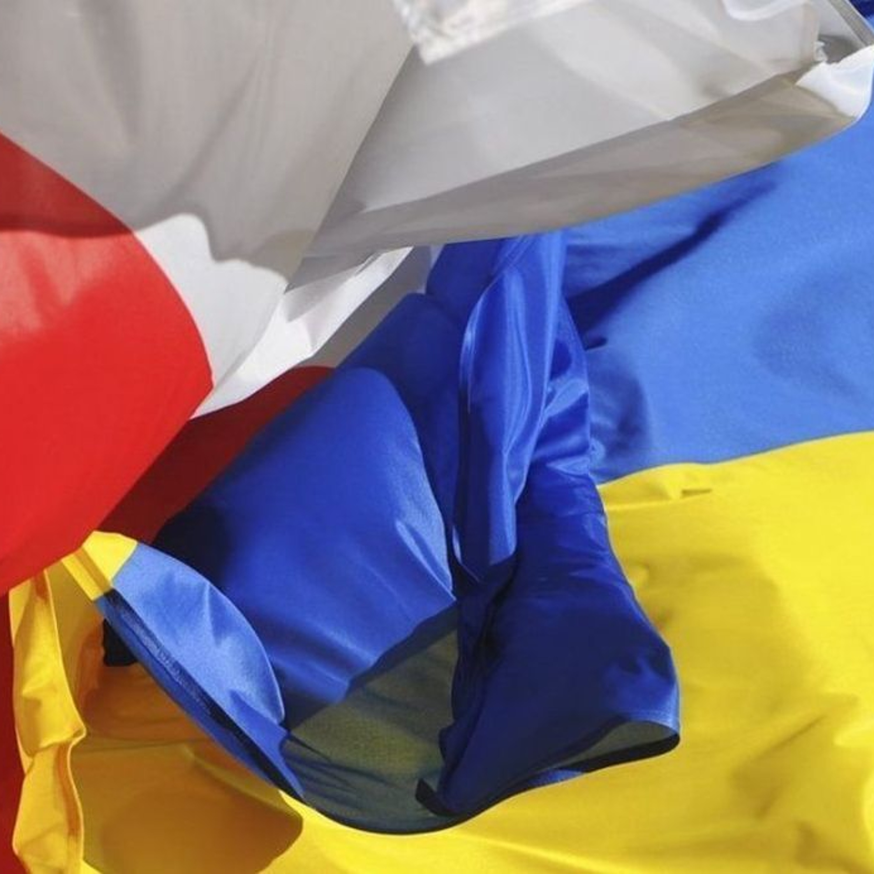 Військові поховання в Україні та Польщі: як історичний контекст впливає на міждержавні відносини episode artwork