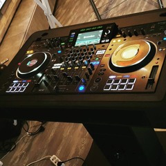 Mashup Mix Edm Bangers.WAV