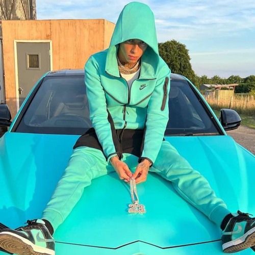 Best Nike, Tech Fleece, Central Cee Addition