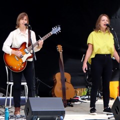 Take Me Down – Live at Parklive