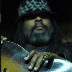 Blues Radio International August 14, 2023 0100 GMT Broadcast Feat. Alvin Youngblood Hart