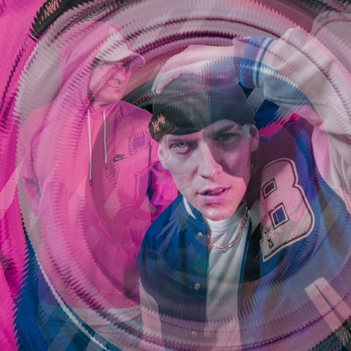 Jezdím po stěně (feat. Maniak)