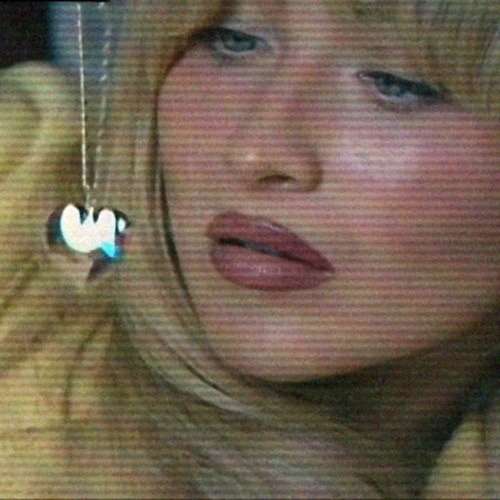 Sabrina Carpenter - Don't Smile but its 80s pop