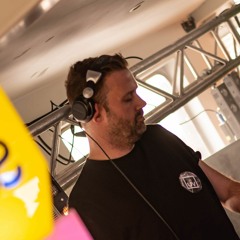 Paul Thomas Presents UV Radio 187