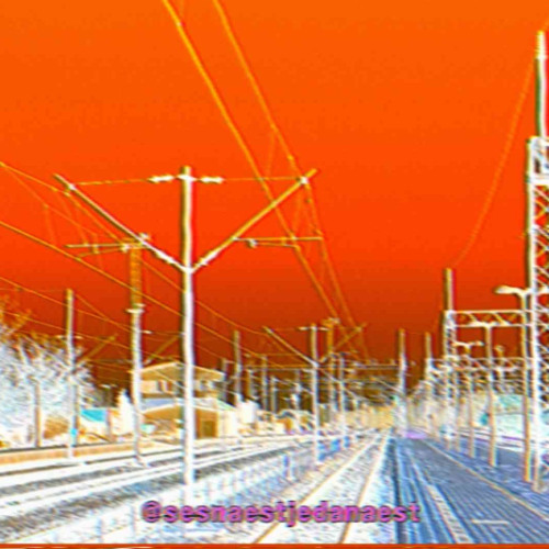 rumeni obrazi, crveno (prod. @sesnaestjedanaest)