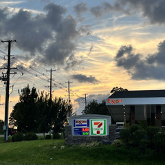 Gucci Flip Flops X Them Changes