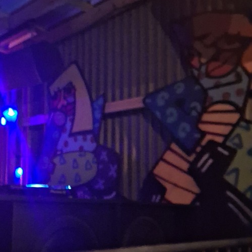 hands up (minimal mix)