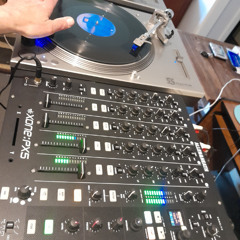 ^^^ Stomping Techno by Roll Bann ^^^