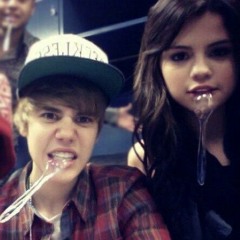Bieber and Selena (Thirdfen)