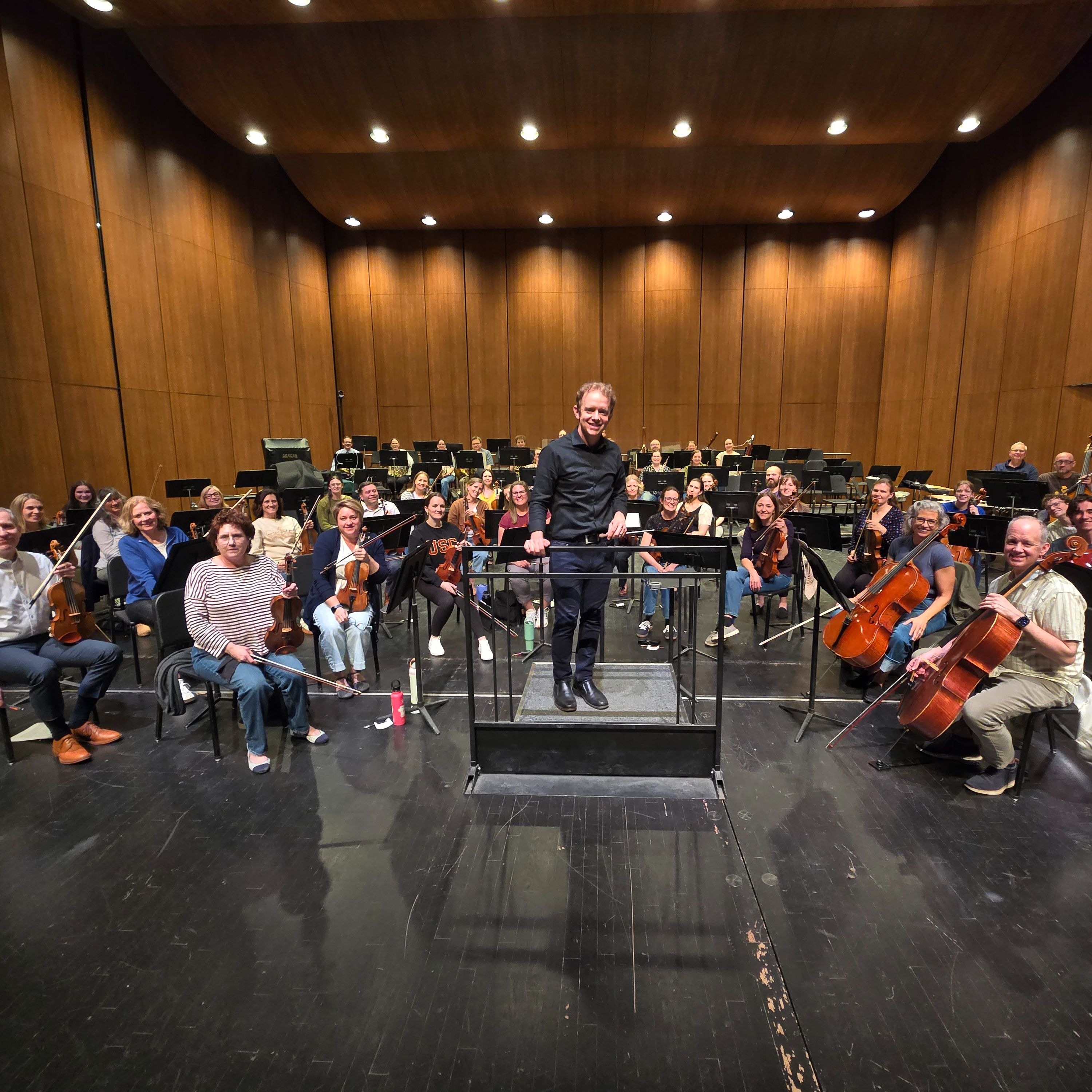 After More Than 100 Concerts Beloved Conductor is Passing the Baton episode artwork