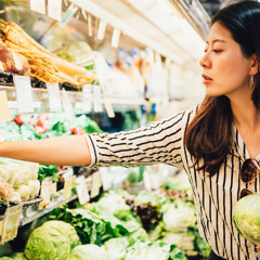 Why Shopping at Your Local Grocery Store Can Help You Eat More Fresh Produce
