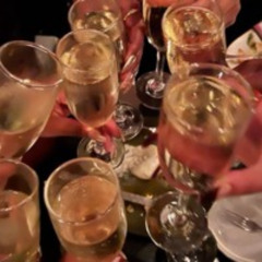 Prosecco Hour