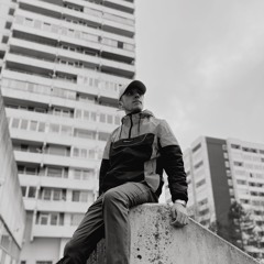 Techno Kubi - Sky Driver - (FREE DL)