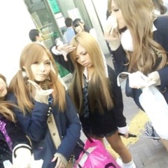 im so weird.. #tune in