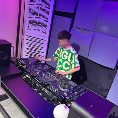 Ngày Mặt Trời Chìm Vào Đêm Đen ft Tình Nhạt Phai - Lợi Panda Onthemix (viploipanda)