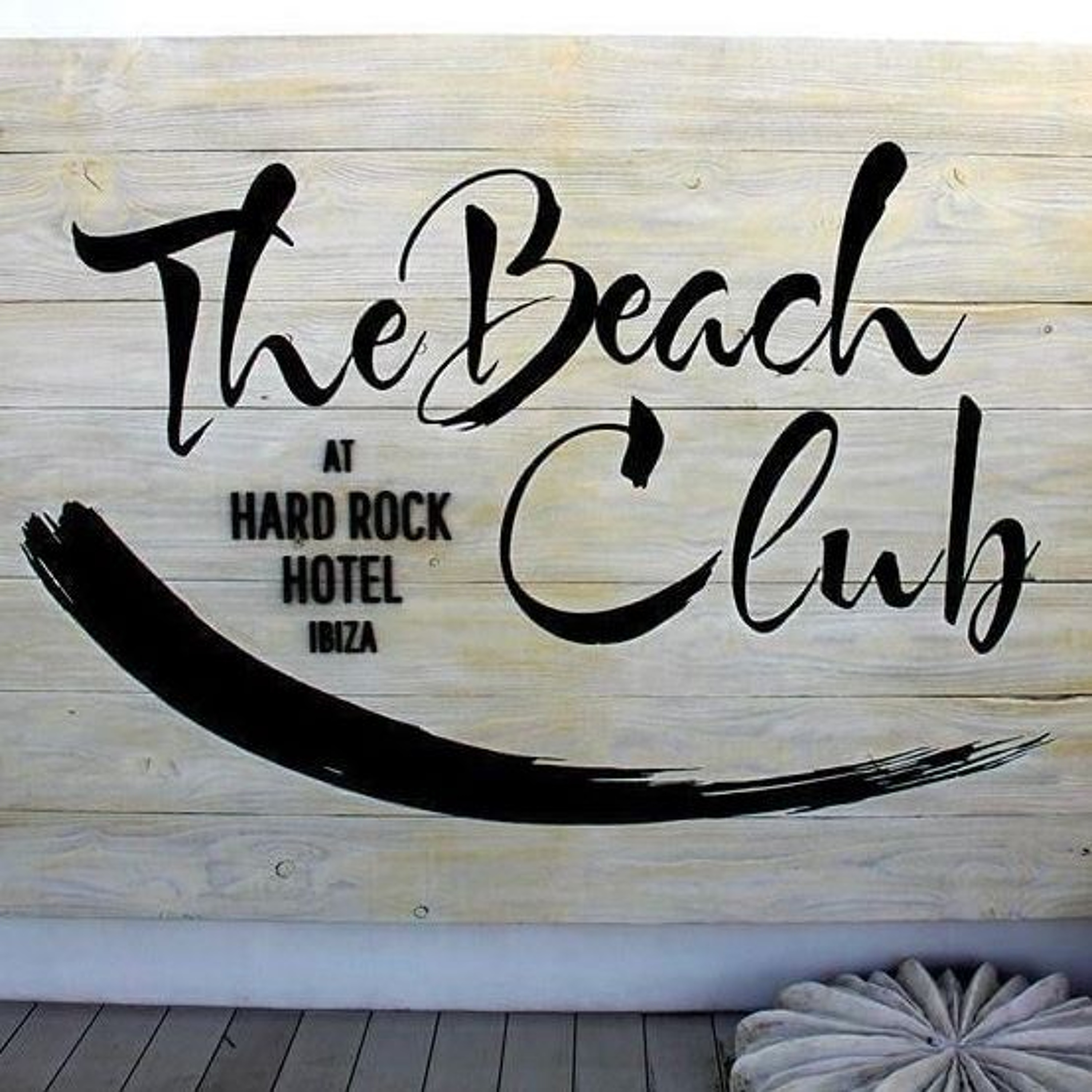 Felix Da Funk @ HrH Beach Club Ibiza 2024 episode artwork