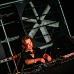 DJ Leoni at Dekmantel Festival 2022