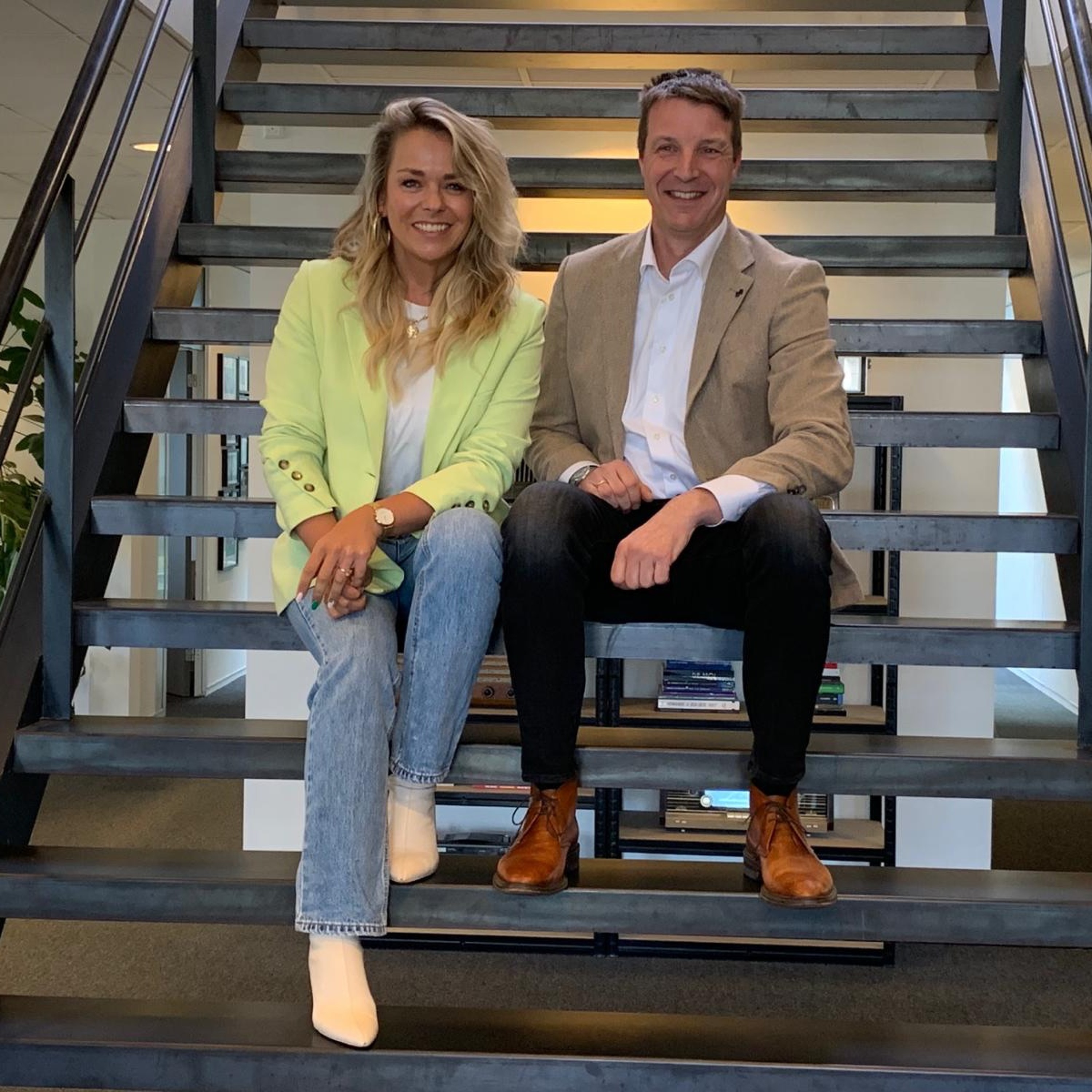AI-geleide communicatie - New Business Radio special 7 februari 2024 hele podcast episode artwork