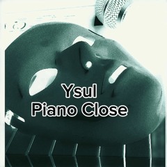 Piano Close