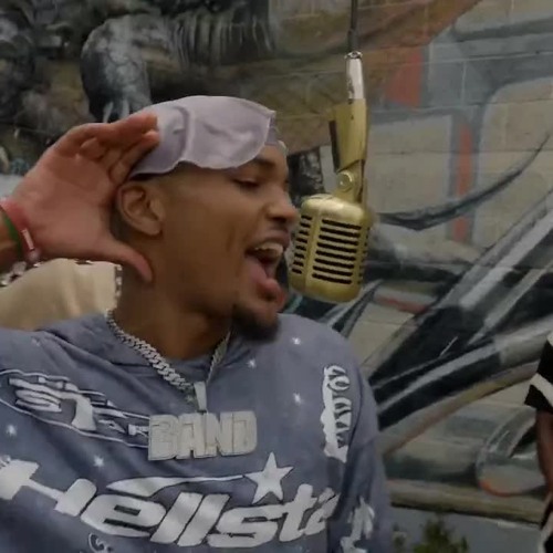 H3ADBAND- “Dat Sound” ( The Finessed Show Gold Mic Live Performance )