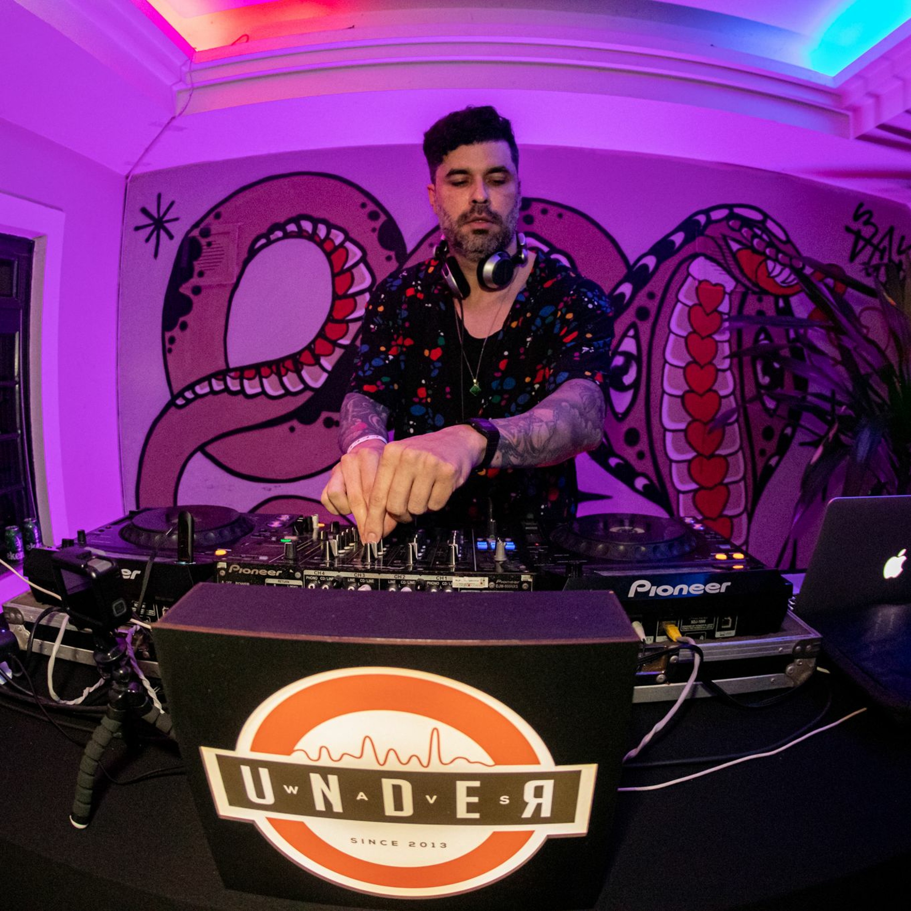 Sugar Hill @ Live at Under Waves Showcase 30.04.22 episode artwork