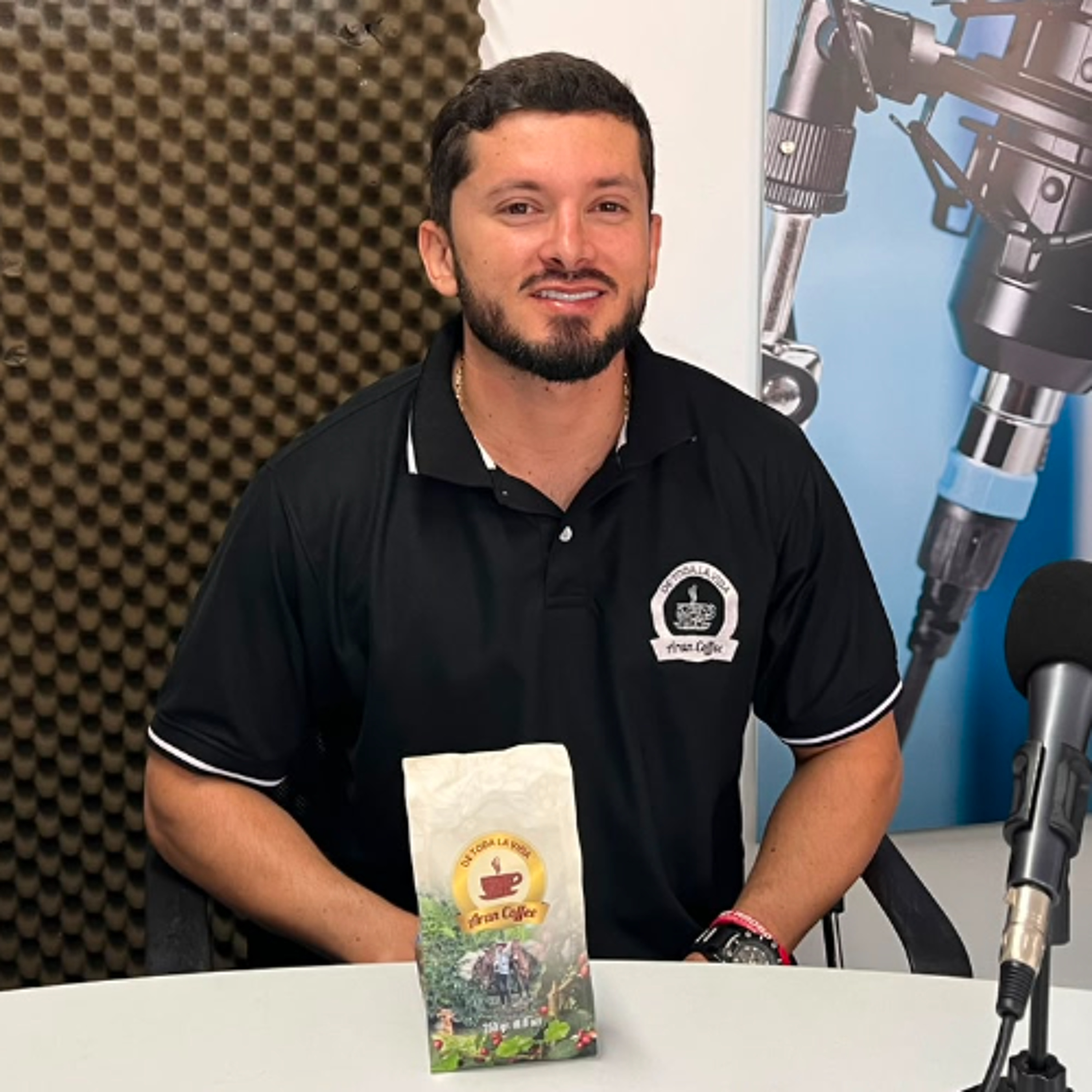 4 .Entrevista con Gabriel Cardona, creador de Aran Coffee episode artwork