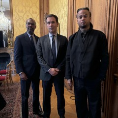 Kalash reçu à l'Elysée