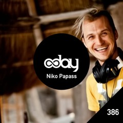 8dayCast 386 - Niko Papass (CA)