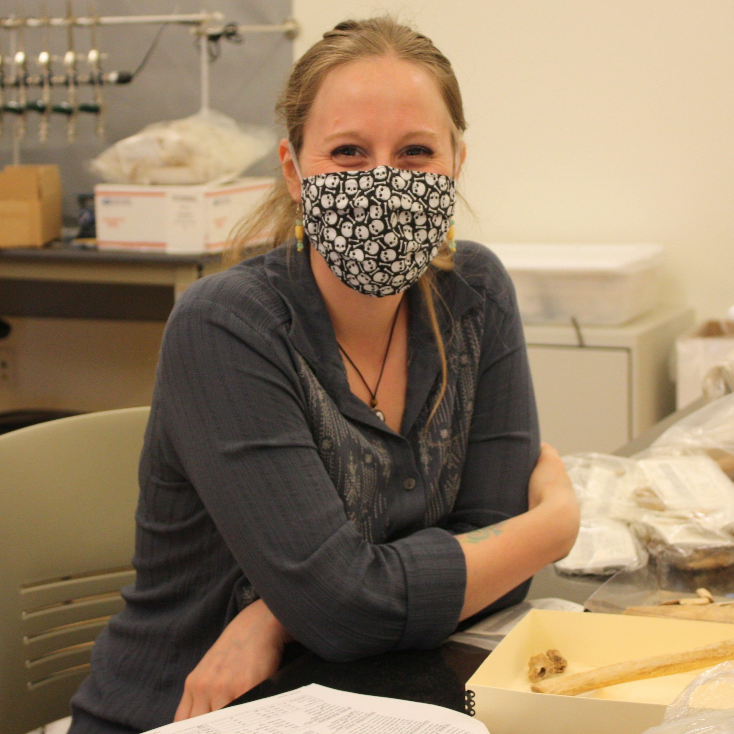 SoS 195: Season 6 Premiere - Dr. Saige Kelmelis explains demographic methods in paleoepidemiology episode artwork