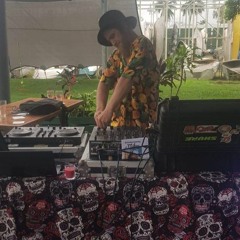 Deep Drum & Bass Mixup by Slippery Gypsy