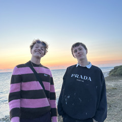 Une Vie (ft. LeBleu)