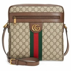 it's a ｡​·​*​･​.​🅿​🆄​🆁​🆂​🅴​｡​ﾟ *✿ not a MaNbAg (and I say it with chest)