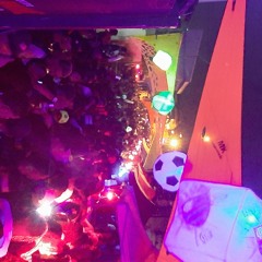 MTG ESSE É O BAILE DE FAVELA BAILE DA CHINA (DJ BR DA CHINA)