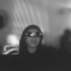 screen x stevioe (prod. Chechmek)