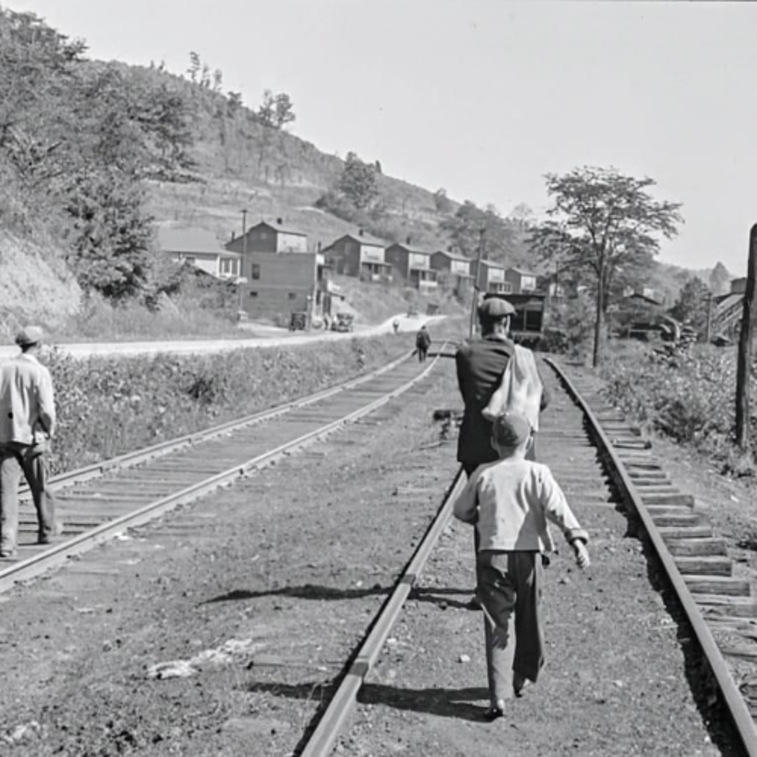 LA RADIO RADiEUSE IS ALL AMERICA