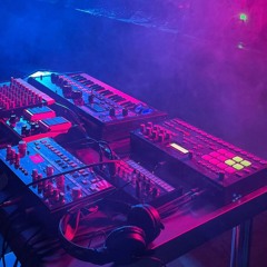 live & hybrid sets