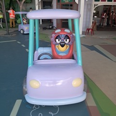 Pretty Little Distraction