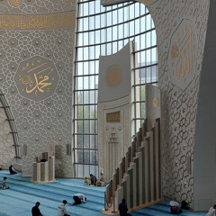 ‎⁨{ وَهِيَ تَجْرِي بِهِمْ } تلاوة إبداعية فاضت جمالاً من سورة هود للقارئ عبدالله الموسى 16 - 9 1444هـ⁩.m4a