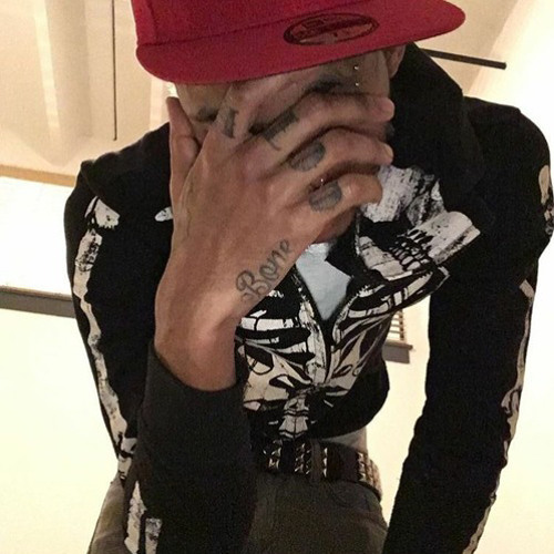 Black Kray - LOOK LIKE MAH MOMMA (Unreleased)