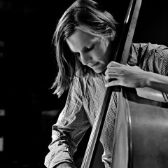 Die echte Welt ist polytonal (solo)